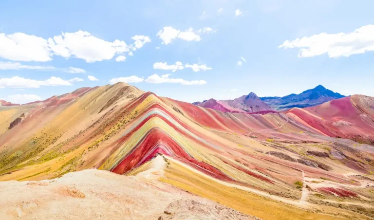 cusipata rainbow mountain